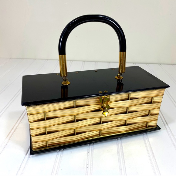 Dorset Rex Handbags - Vintage Dorset Rex 5th Avenue Gold metal purse